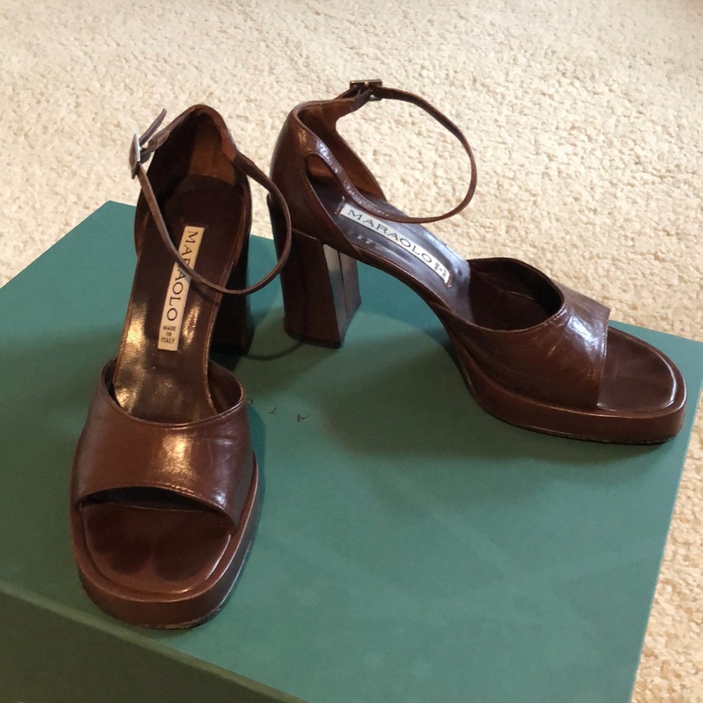 Vintage Maraolo chunky brown heel platform ankle strap shoe
